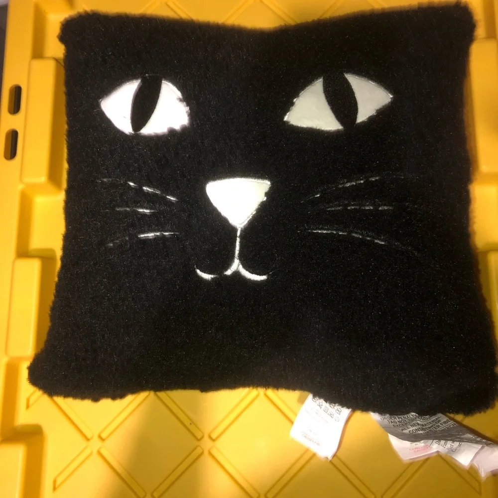 👻 Black Cat Plush pillow